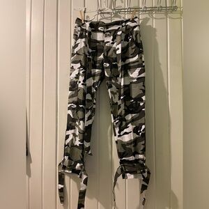 Almost famous camo tie joggers-large NWOT
